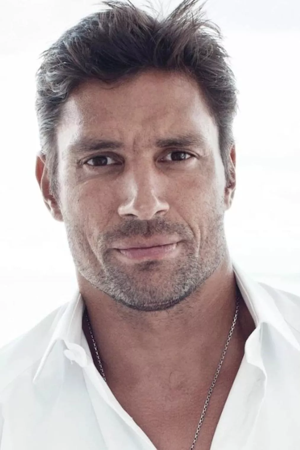 Manu Bennett