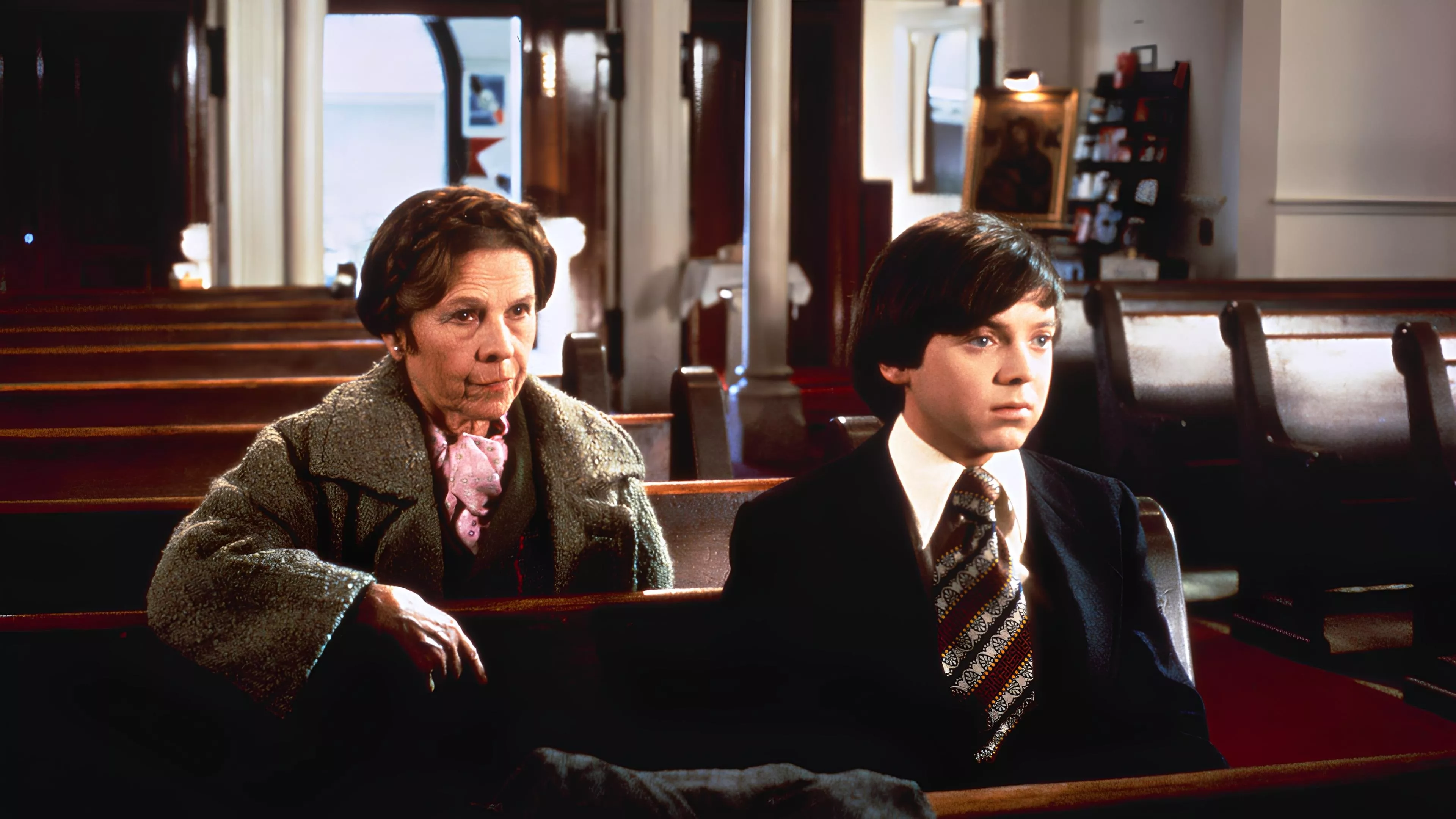 video-section-banner-image