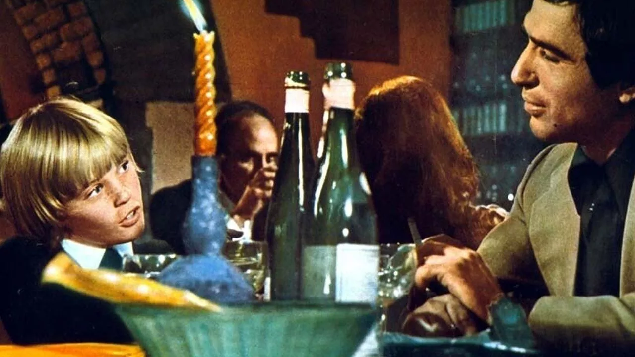 video-section-banner-image