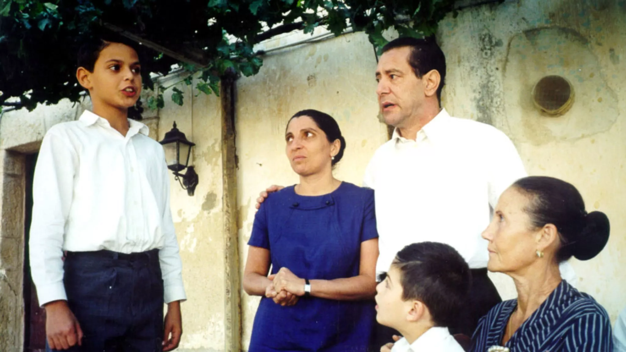 video-section-banner-image