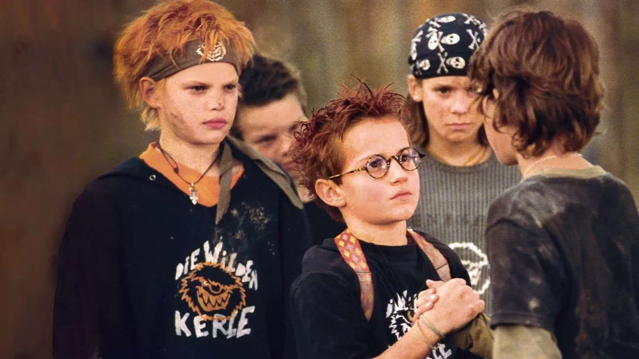 video-section-banner-image