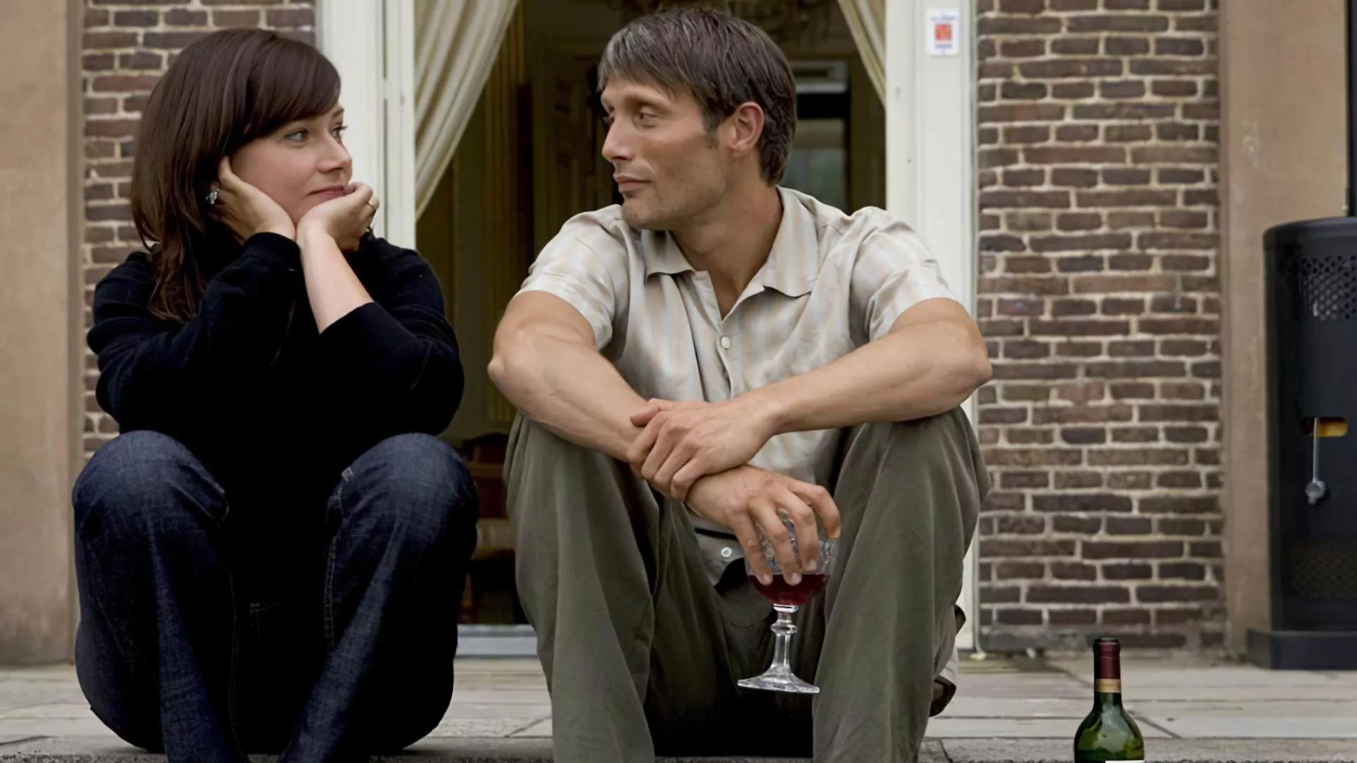 video-section-banner-image