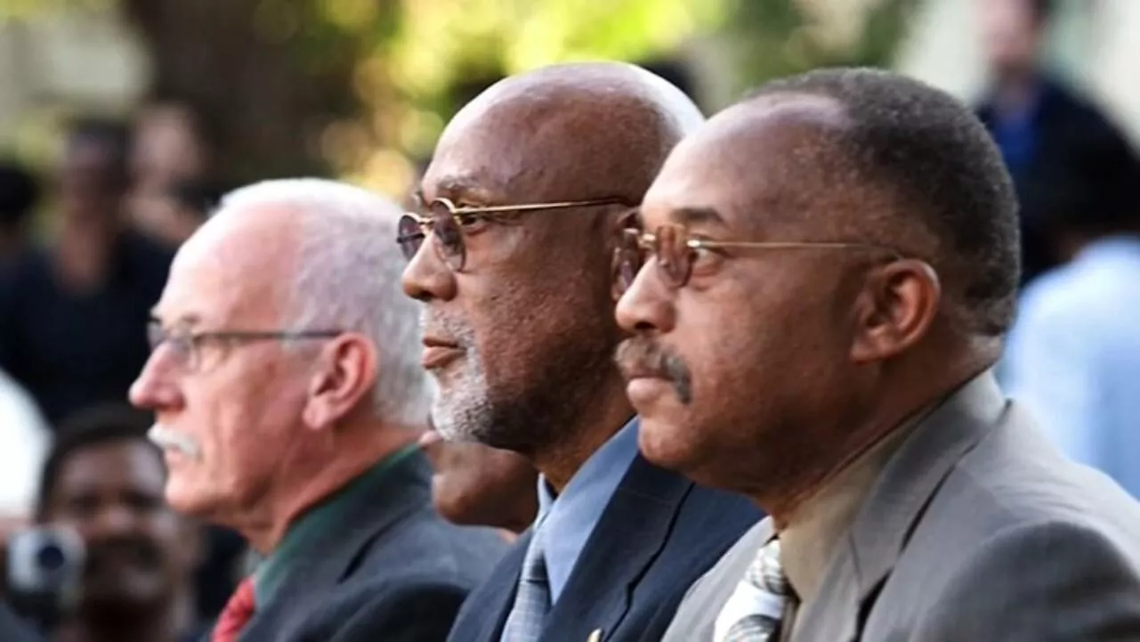 video-section-banner-image