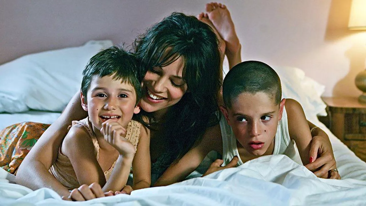 video-section-banner-image